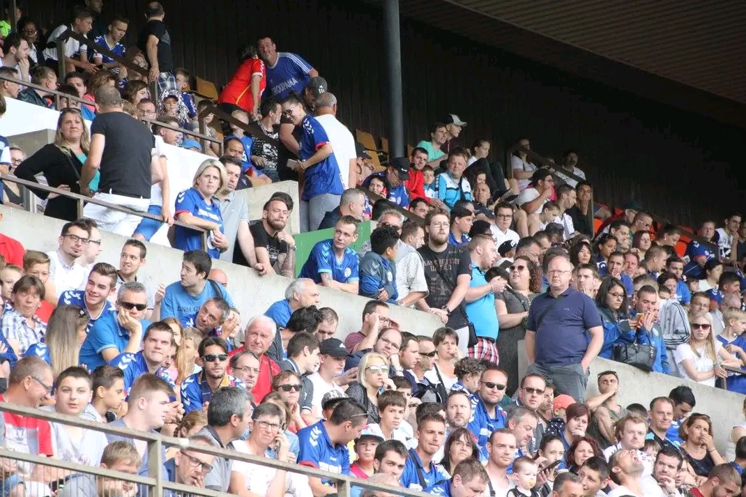 RCSA : les supporters somment Catherine Trautmann d&rsquo;agir face à&nbsp;BlueCo